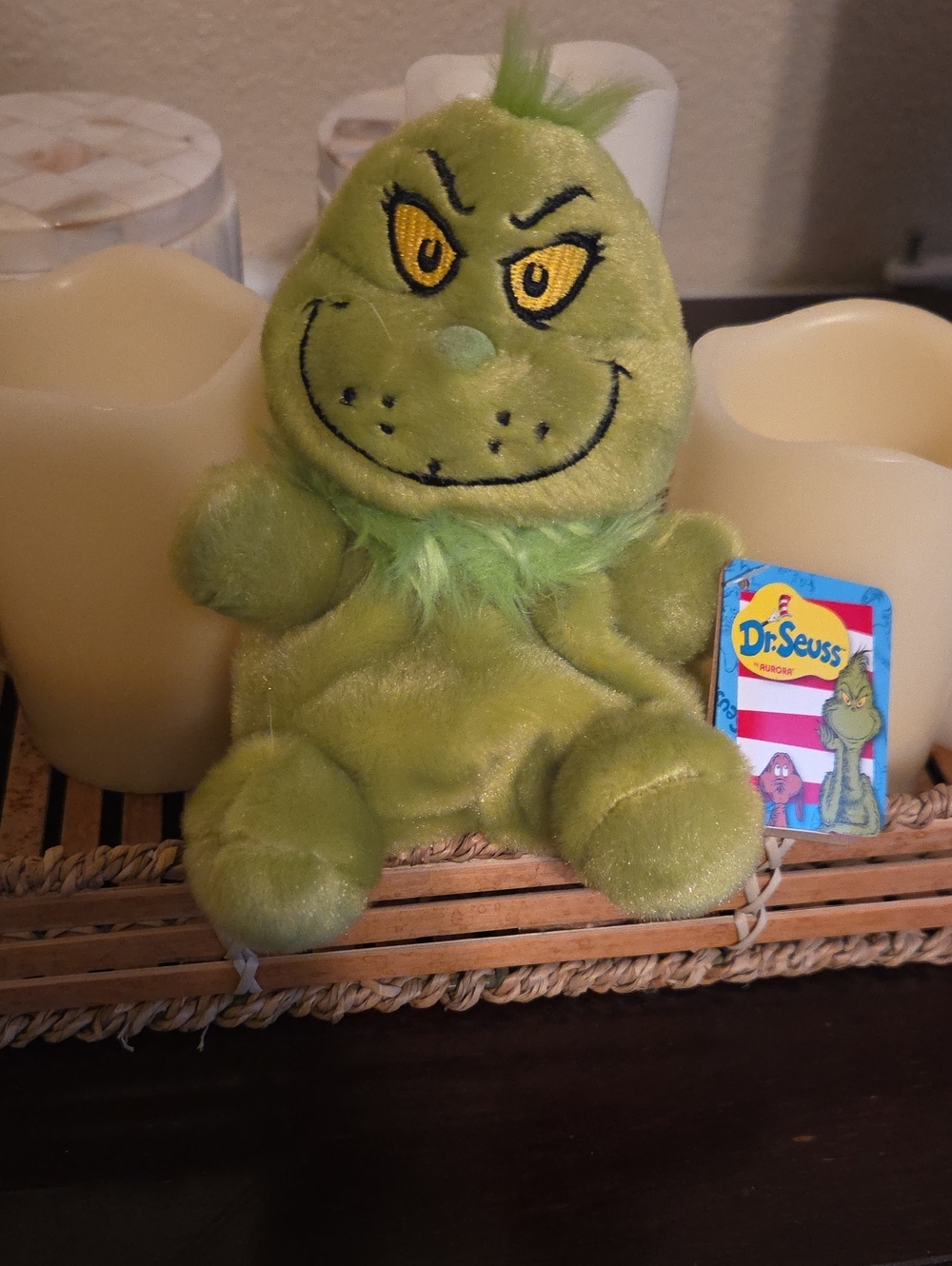 Dr. Seuss Green Grinch Plush with Yellow Eyes